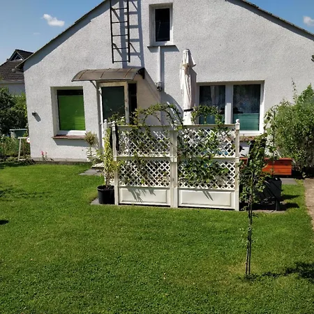 Gaestehaus Am Teich Raben Steinfeld Buitenkant foto