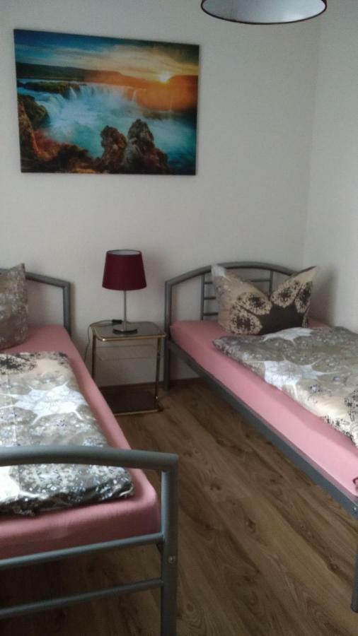 Apartment Gaestehaus Am Teich Raben Steinfeld